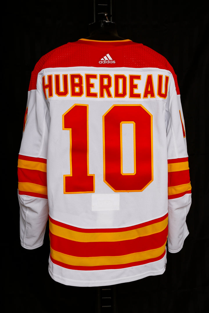 22-23 GWJ Huberdeau Away 1 with 'A'