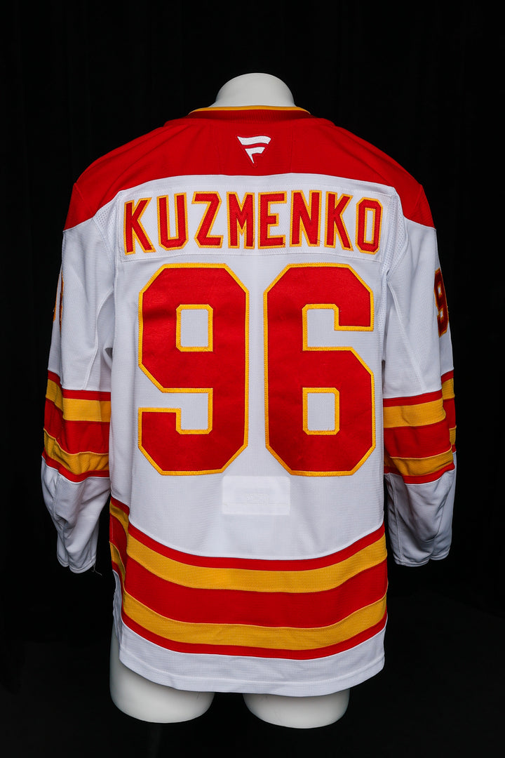 24-25 GWJ Kuzmenko Away 3