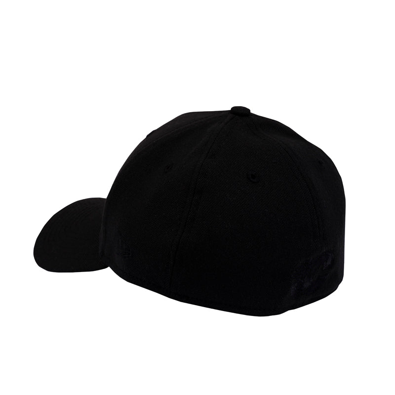Flames New Era Core 3930 Stretch Triple Black Cap
