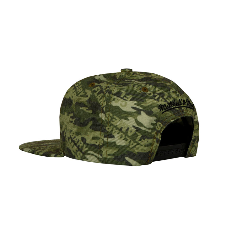 Flames M&N Digi Camo Snap Cap