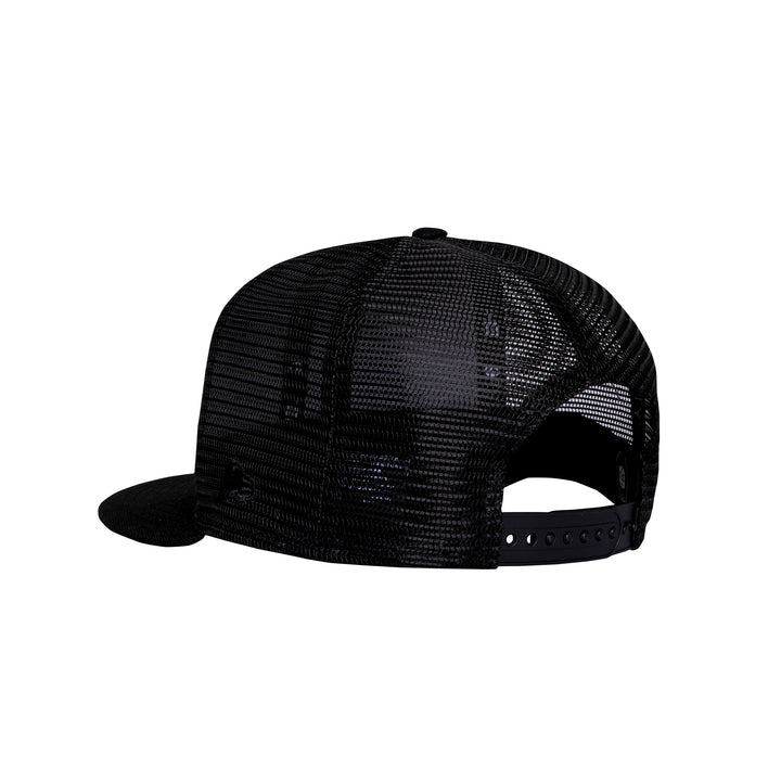 Stamps New Era 950 Snapback Blackout Trucker Cap